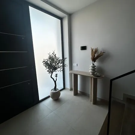 Villa Encosta Do Castelo By Charm Signature